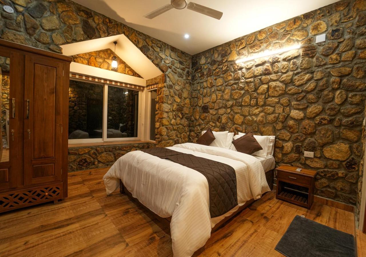Tiyans Stone Castle Private Tea Villa Vagamon By Voye Homes Exteriör bild