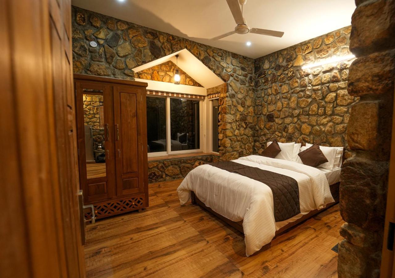 Tiyans Stone Castle Private Tea Villa Vagamon By Voye Homes Exteriör bild