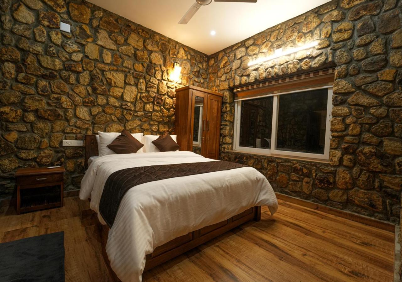 Tiyans Stone Castle Private Tea Villa Vagamon By Voye Homes Exteriör bild