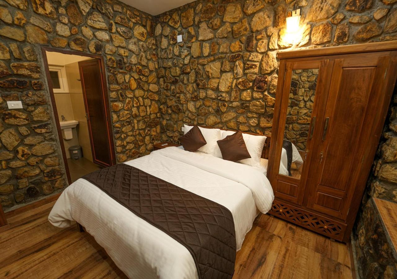 Tiyans Stone Castle Private Tea Villa Vagamon By Voye Homes Exteriör bild